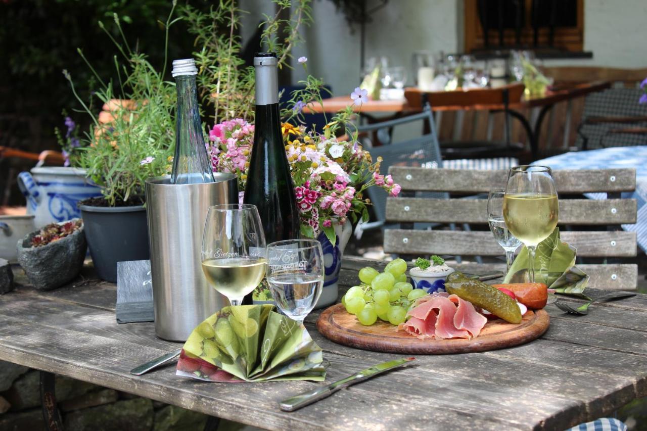 Winzerhof Gietzen Hotel *